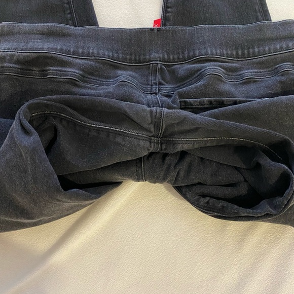 Spanx distressed black jean - Picture 3 of 7